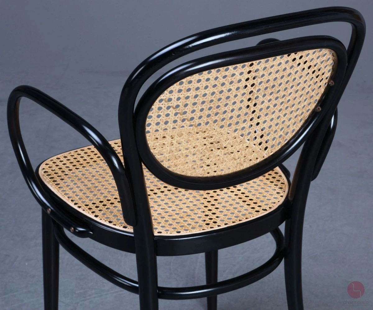 Thonet 215 RF Kaffeehaus Stuhl mit Armlehne Schwarz gebraucht Thonet 215 RF Kaffeehaus Stuhl mit Armlehne Schwarz gebraucht