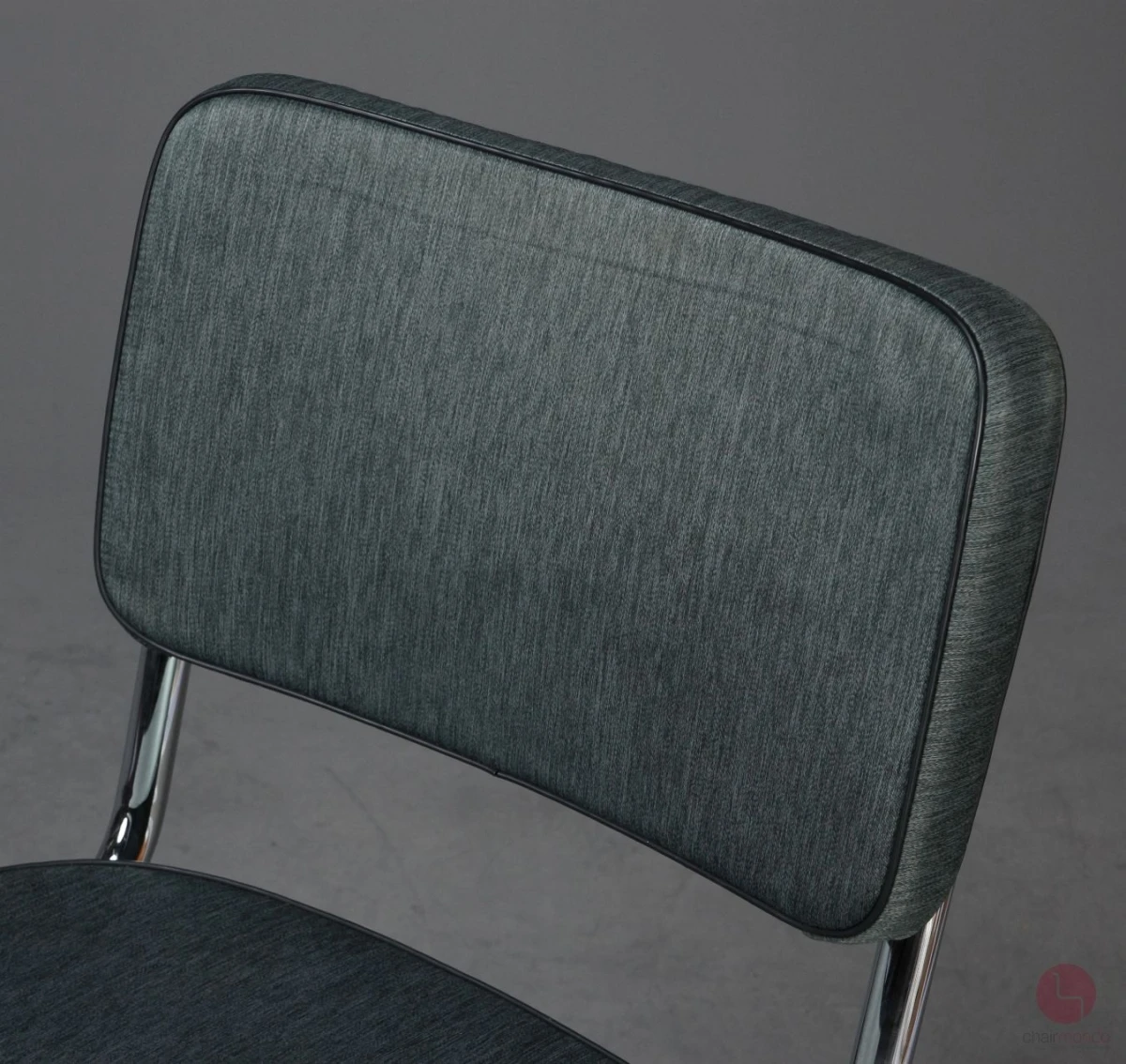 Thonet S32 PV Freischwinger Stoff Grün Grau mit Vollpolster gebraucht