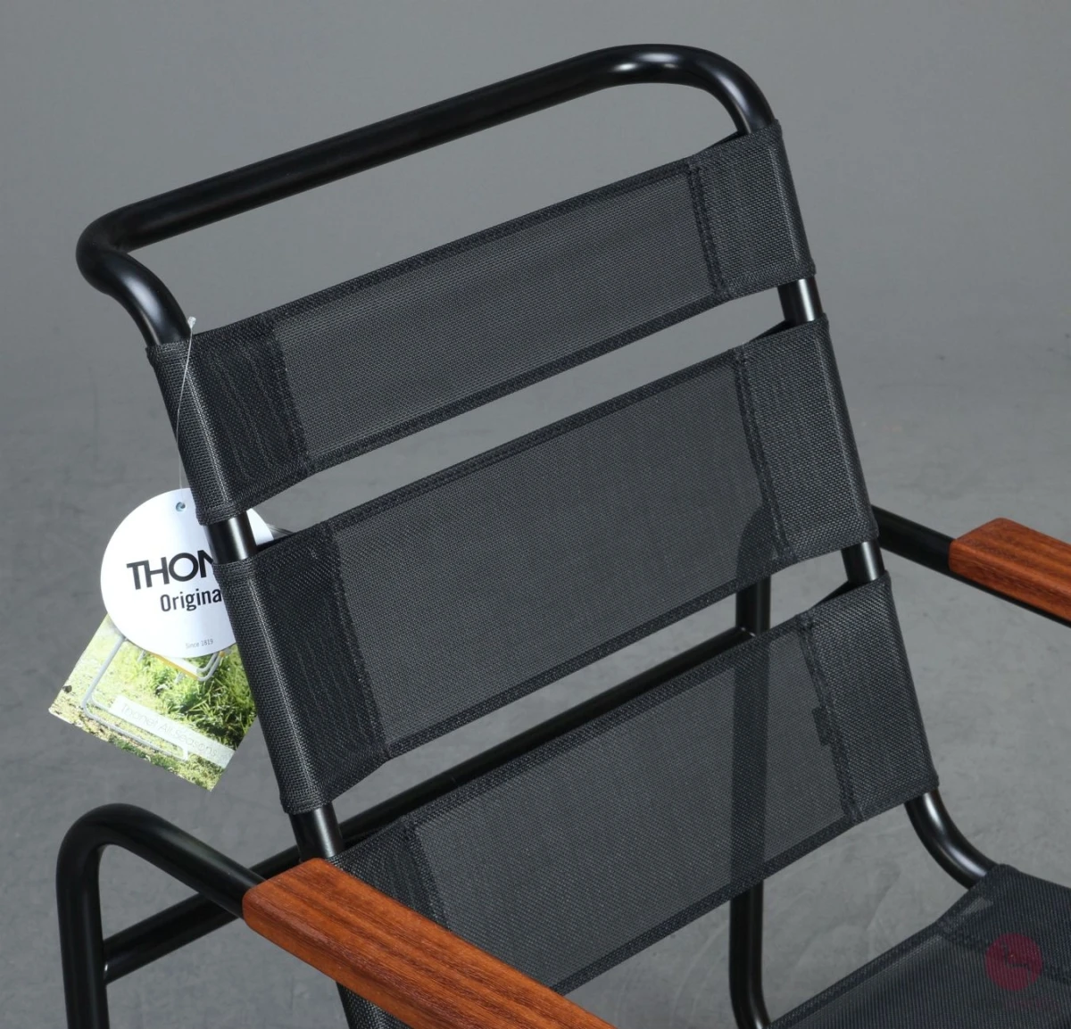Thonet S35 N Gartensessel mit Netzgewebe und Iroko Armlehnen neuwertig - gebraucht Thonet S35 N Gartensessel mit Netzgewebe und Iroko Armlehnen neuwertig - gebraucht