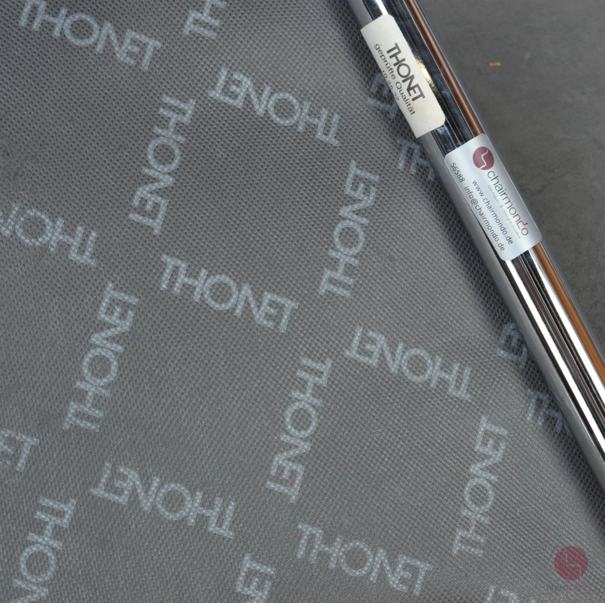 Thonet S32 PV Freischwinger Stoff Grün Grau mit Vollpolster gebraucht