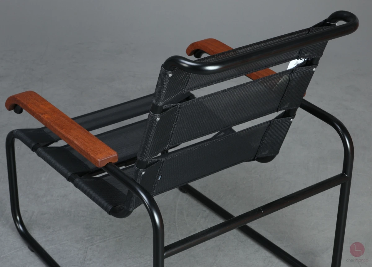 Thonet S35 N Gartensessel mit Netzgewebe und Iroko Armlehnen neuwertig - gebraucht Thonet S35 N Gartensessel mit Netzgewebe und Iroko Armlehnen neuwertig - gebraucht