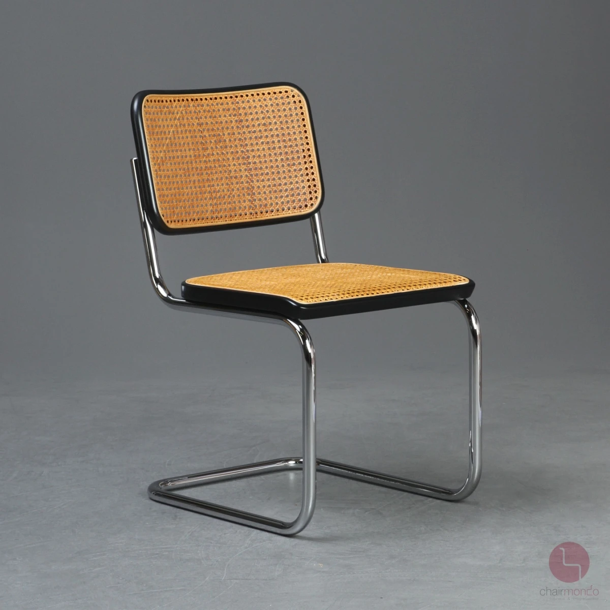 Thonet S32 Freischwinger mit Wiener Geflecht und schöner Patina gebraucht Thonet S32 Freischwinger mit Wiener Geflecht und schöner Patina gebraucht