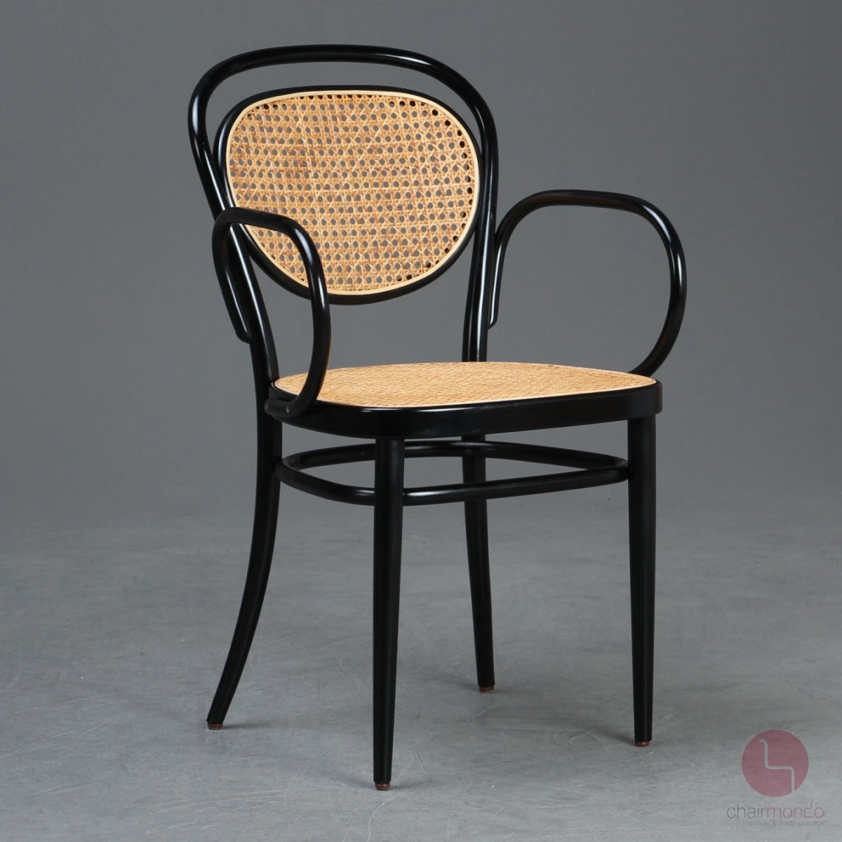 Thonet 215 RF Kaffeehaus Stuhl mit Armlehne Schwarz gebraucht Thonet 215 RF Kaffeehaus Stuhl mit Armlehne Schwarz gebraucht