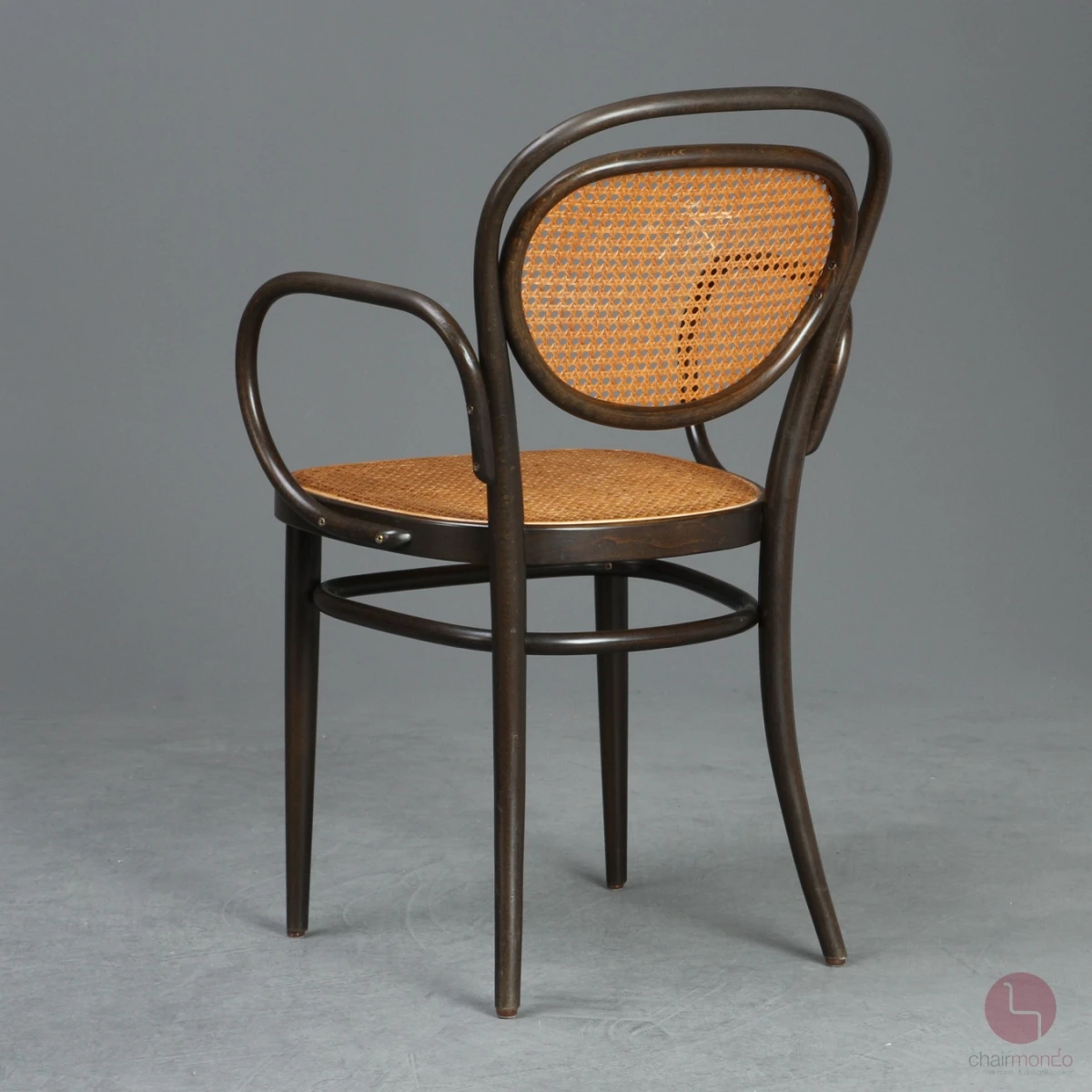 Thonet 215 RF Kaffeehaus Stuhl mit Armlehne Dunkelbraun gebraucht Thonet 215 RF Kaffeehaus Stuhl mit Armlehne Dunkelbraun gebraucht