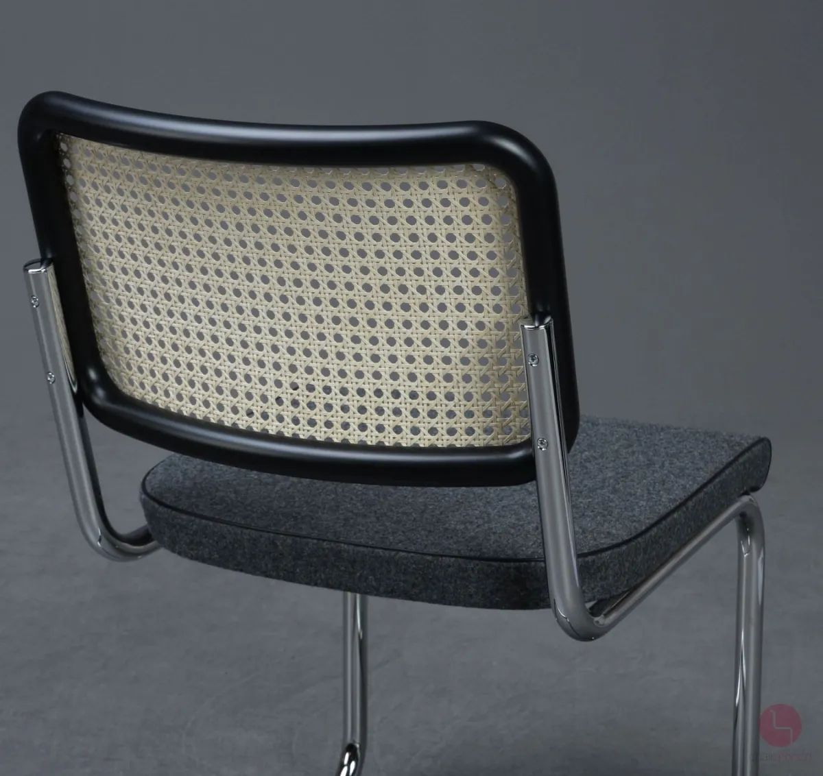 Thonet S32 SPV Freischwinger Stoff Grau mit Geflecht Rückenlehne gebraucht