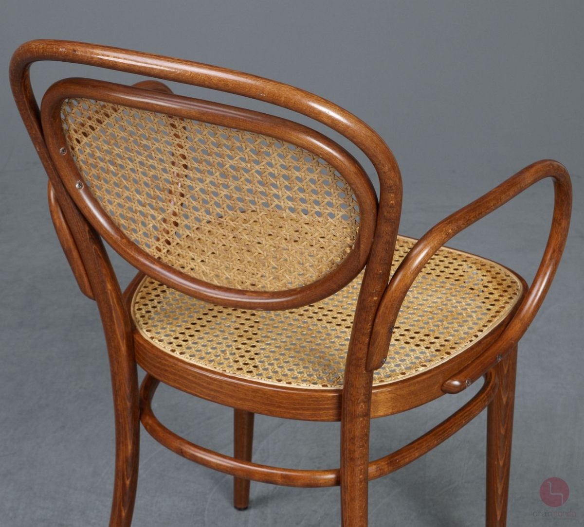 Thonet 215 RF Kaffeehaus Stuhl mit Armlehne Braun gebraucht