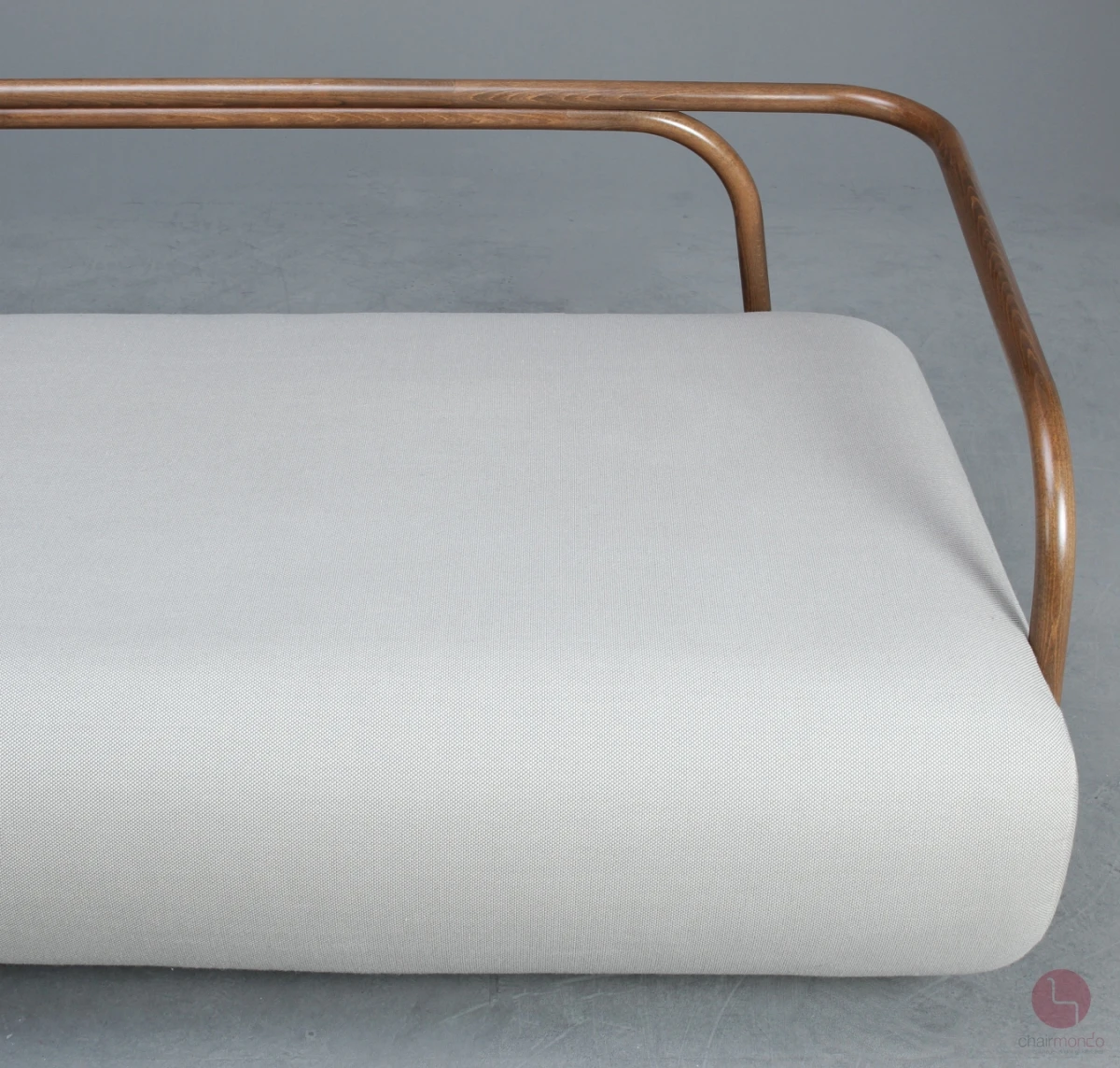 Thonet 2002 Design Sofa Couch mit Stoffbezug Grau Grün gebraucht