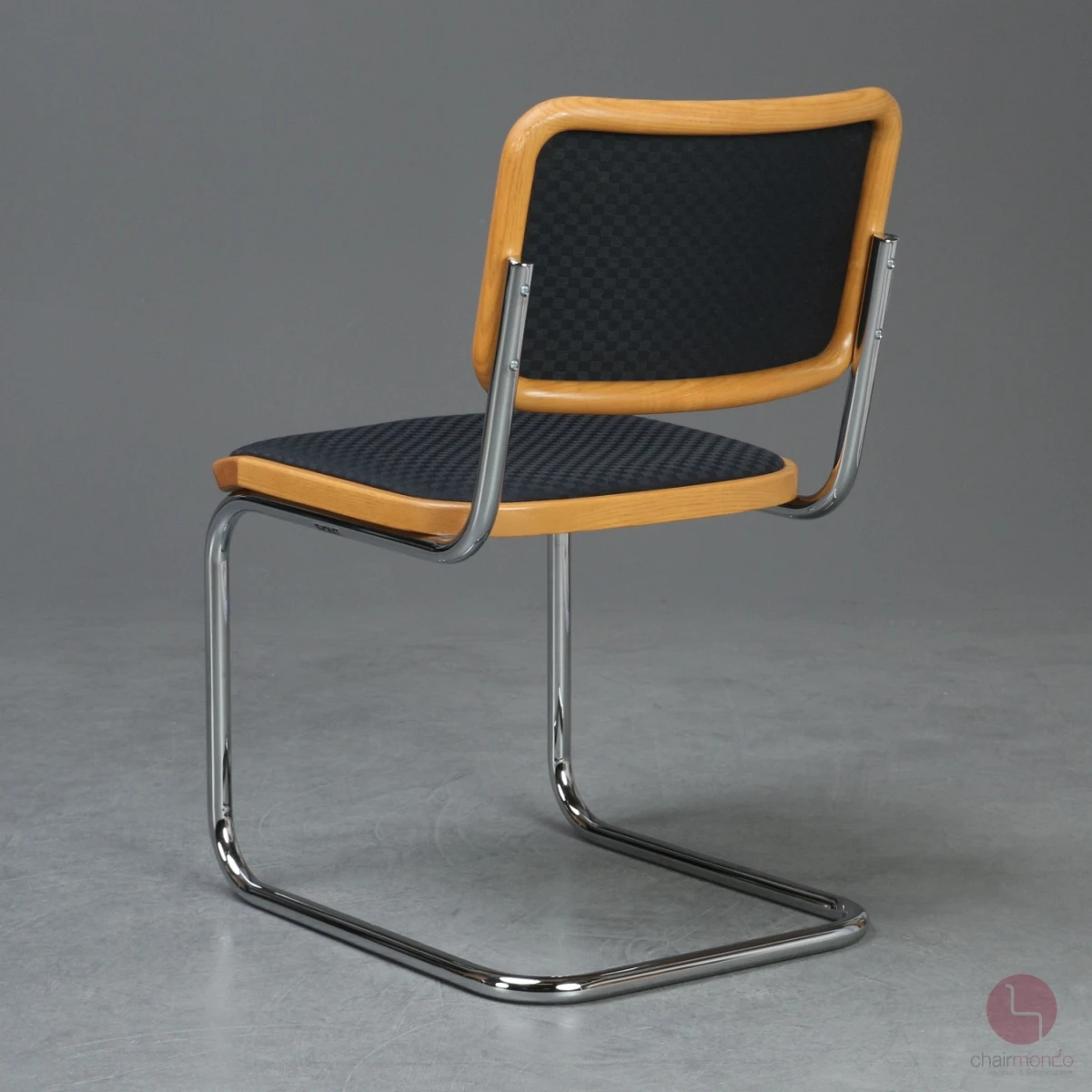 Thonet S23 P Freischwinger mit Stoff Polster Schwarz Thonet S23 P Freischwinger mit Stoff Polster Schwarz