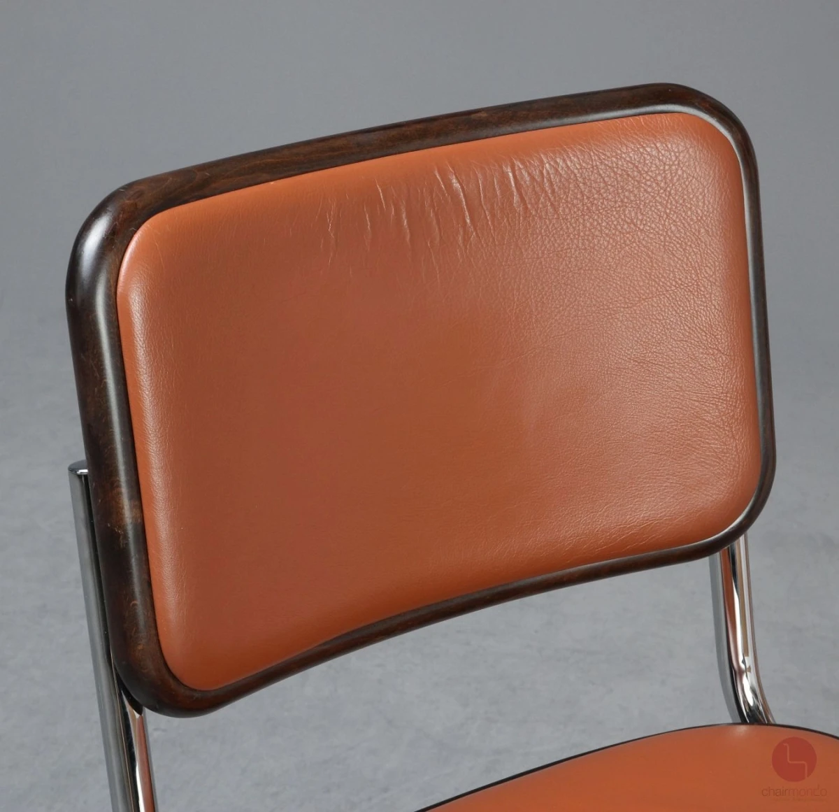 Thonet S32 P Freischwinger mit braunem Kunstleder Polster gebraucht Thonet S32 P Freischwinger mit braunem Kunstleder Polster gebraucht