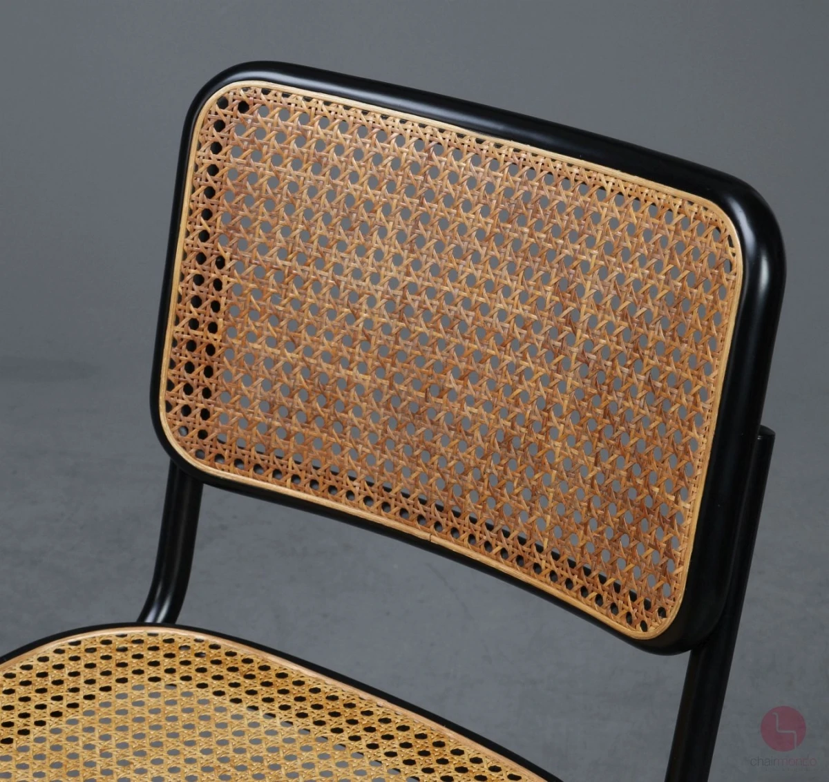 Thonet S32 Freischwinger, Gestell Schwarz mit Wiener Geflecht, gebraucht