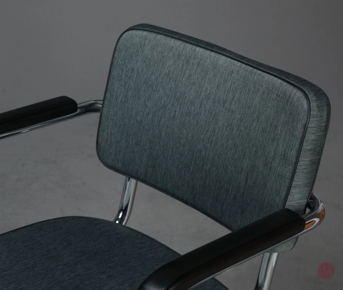 Thonet S64 PV Freischwinger mit Polster in Grün Grau gebraucht