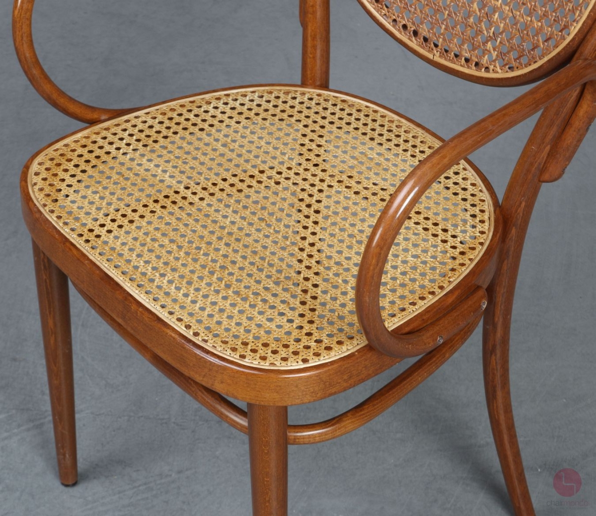 Thonet 215 RF Kaffeehaus Stuhl mit Armlehne Braun gebraucht