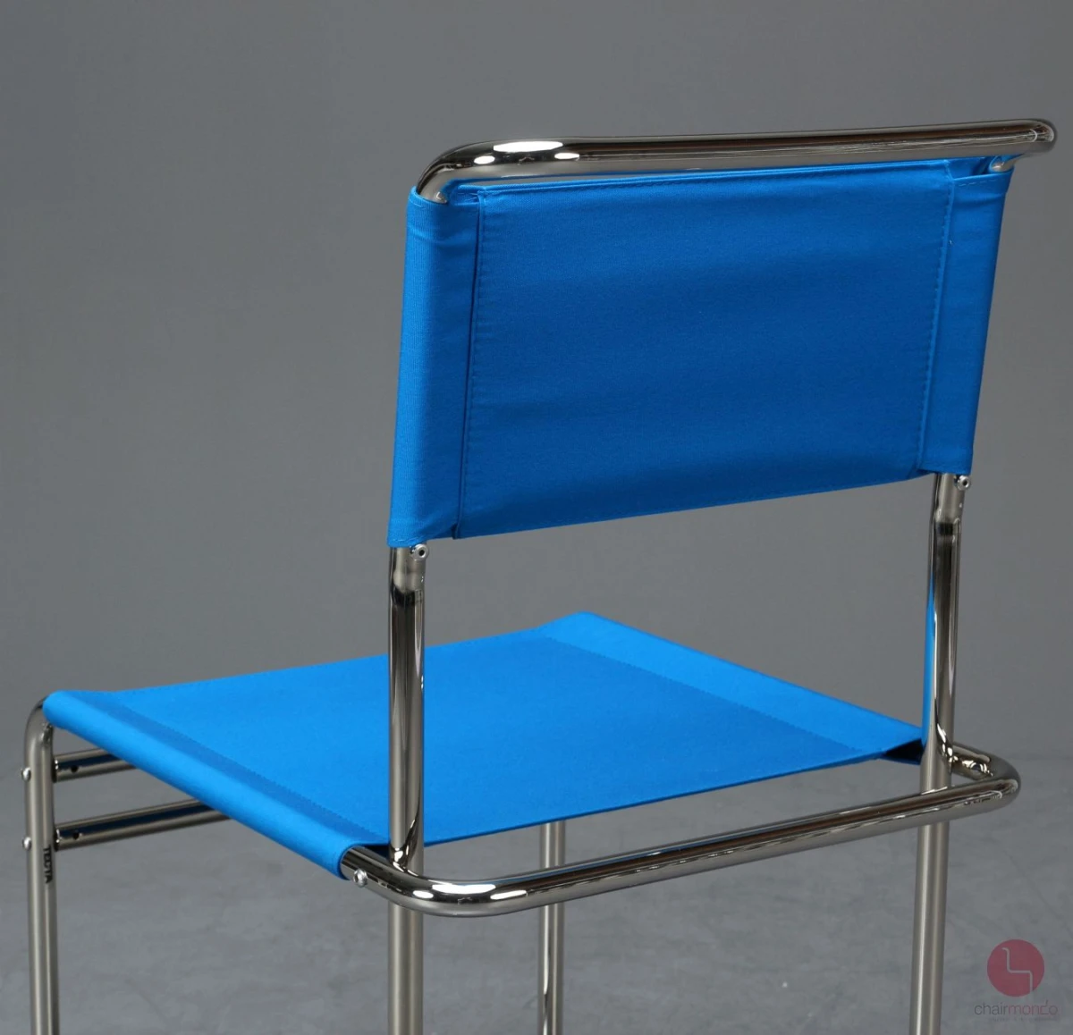 Tecta-B40-Stuhl-Bauhaus-Gurte-Blau-Detailansicht-Rückenlehne-1 Tecta-B40-Stuhl-Bauhaus-Gurte-Blau-Detailansicht-Rückenlehne-1