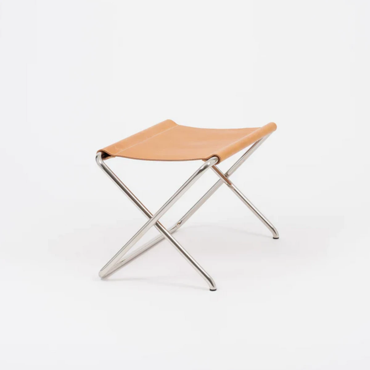 Tecta C4 faltbarer Hocker Sattel Leder natur Tecta C4 faltbarer Hocker Sattel Leder natur