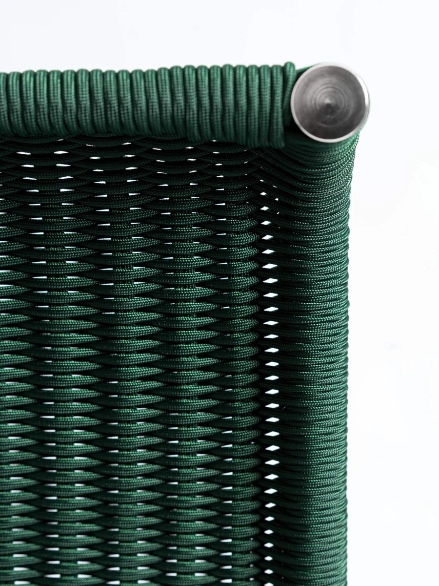 Tecta B30 Kragstuhl Barhocker in grün Detail Ansicht Tecta B30 Kragstuhl Barhocker in grün Detail Ansicht