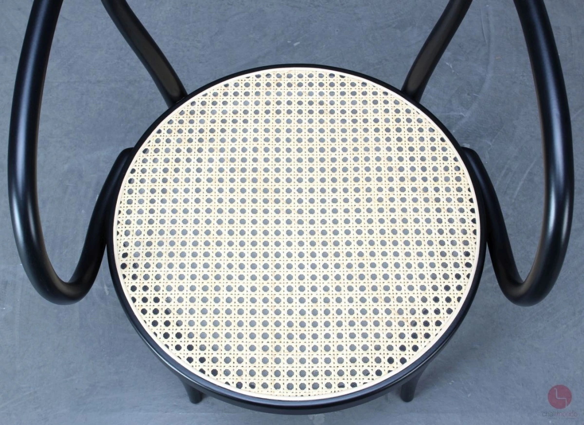 Thonet 209 Bugholzstuhl Schwarz mit neuem Geflecht + Stützgewebe Thonet 209 Bugholzstuhl Schwarz mit neuem Geflecht + Stützgewebe