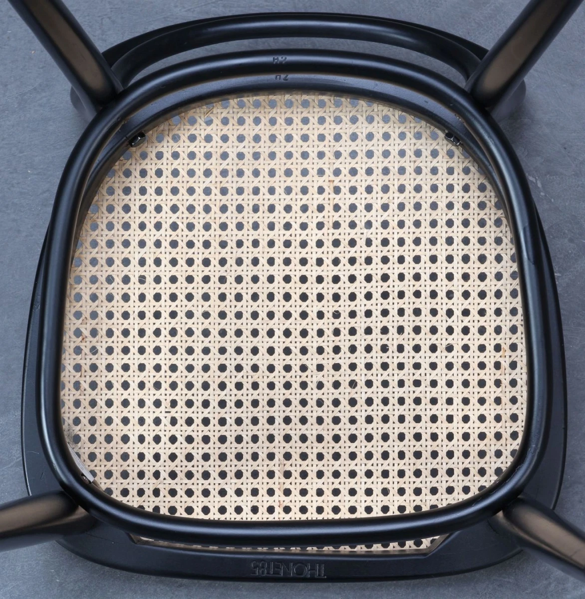 Thonet 214 Bugholz Stuhl in Schwarz mit Wiener Geflecht gebraucht