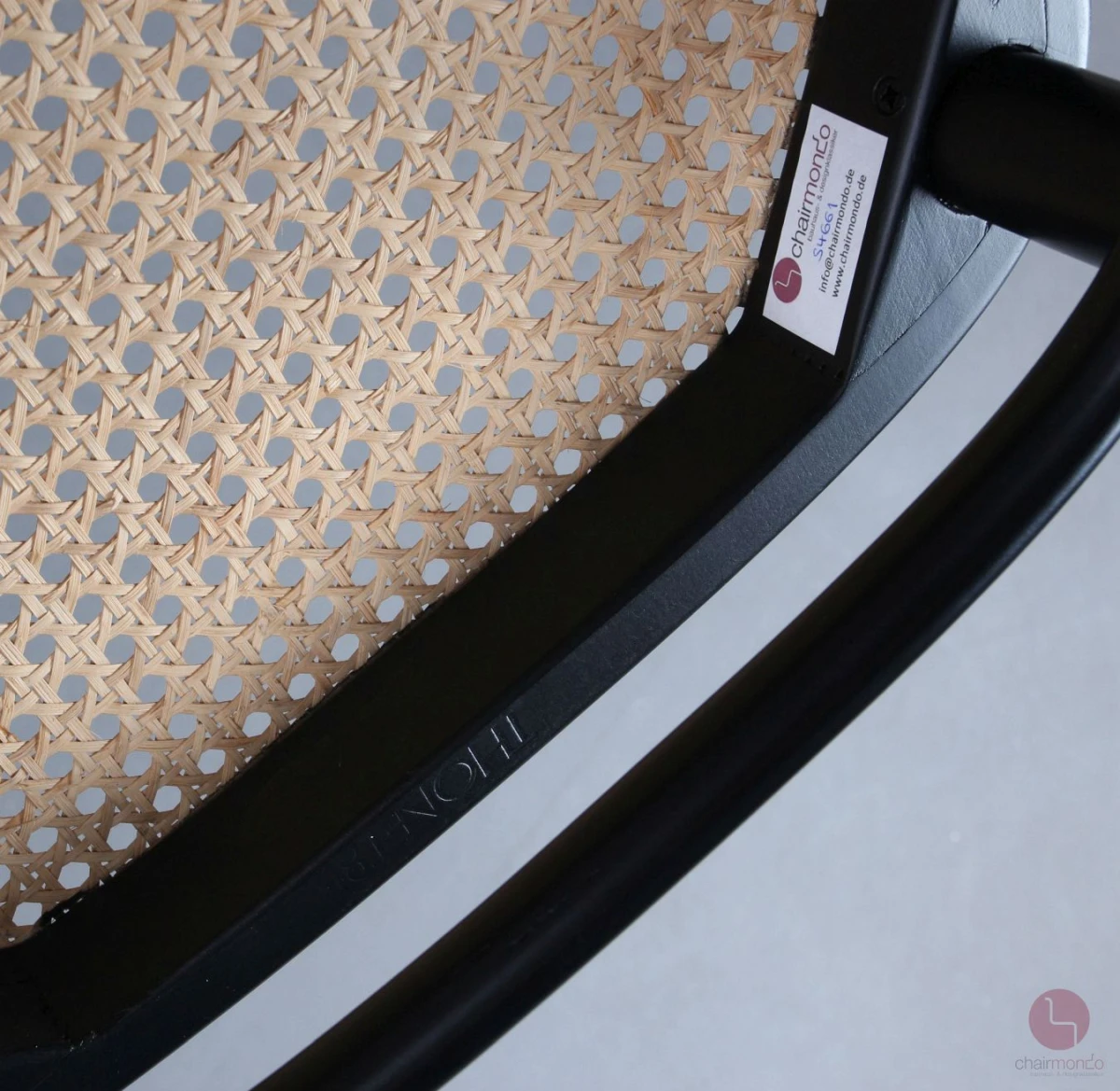 Thonet 214 in Schwarz mit schöner Patina