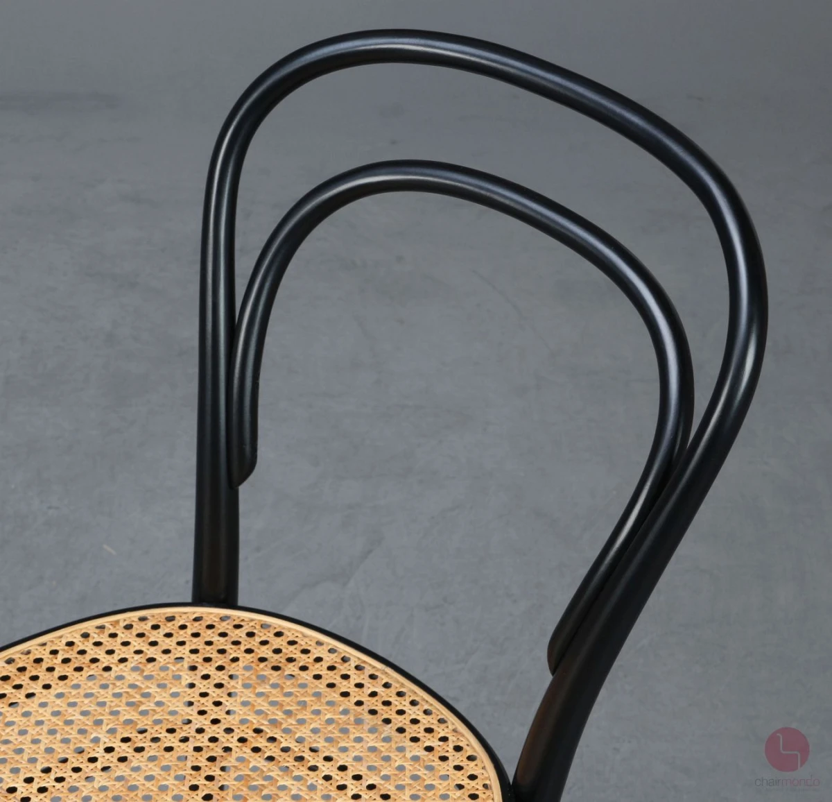 Thonet 214 in Schwarz mit schöner Patina
