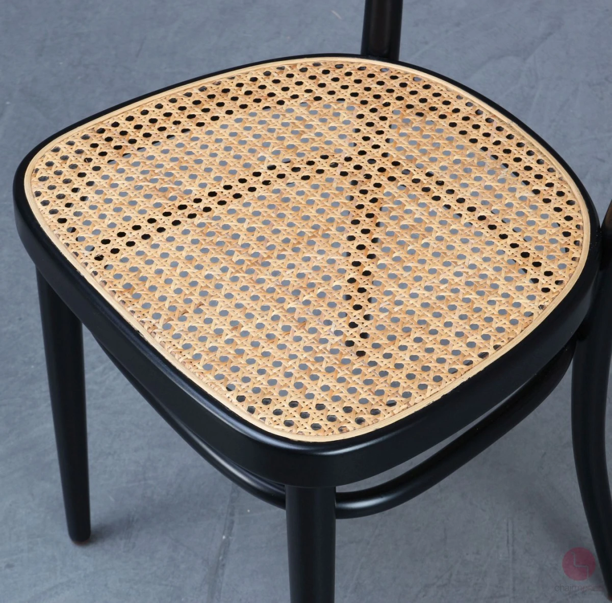Thonet 214 in Schwarz mit schöner Patina