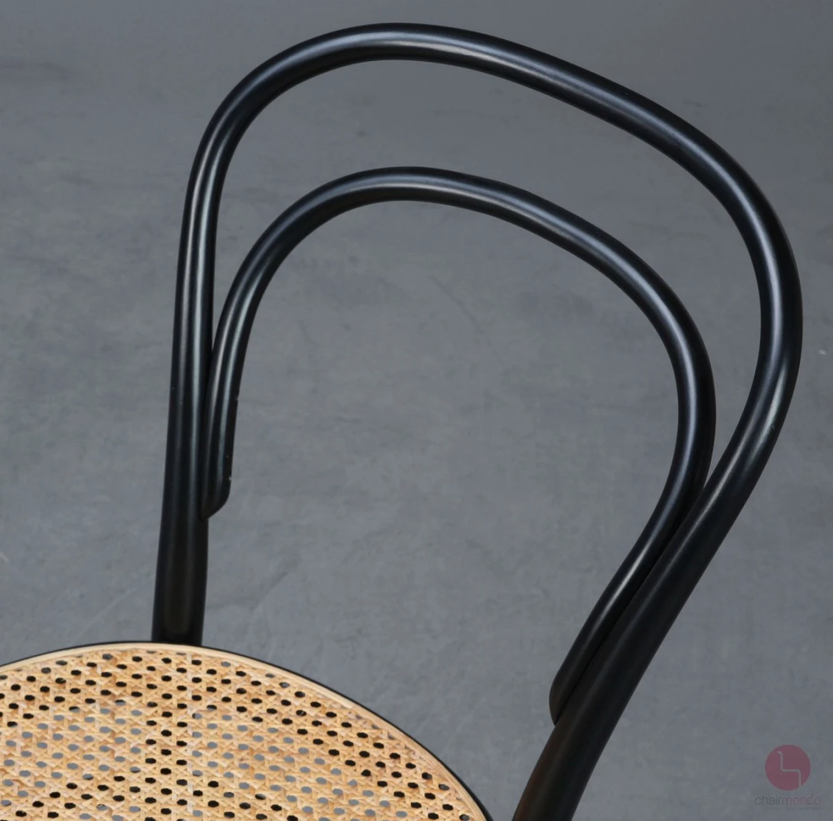 Thonet 214 in Schwarz mit schöner Patina