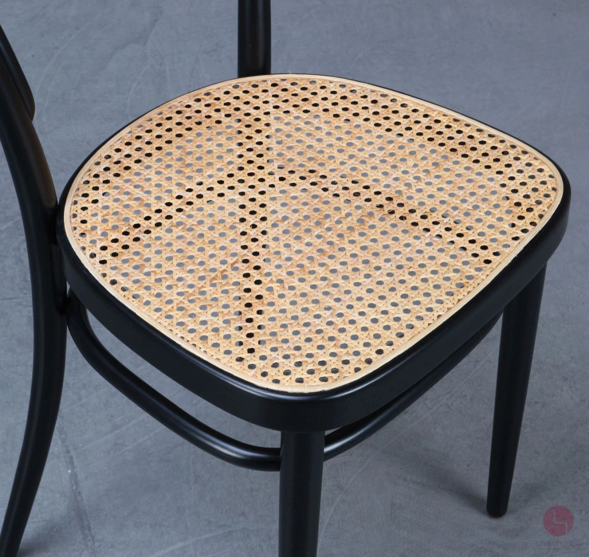 Thonet 214 in Schwarz mit schöner Patina