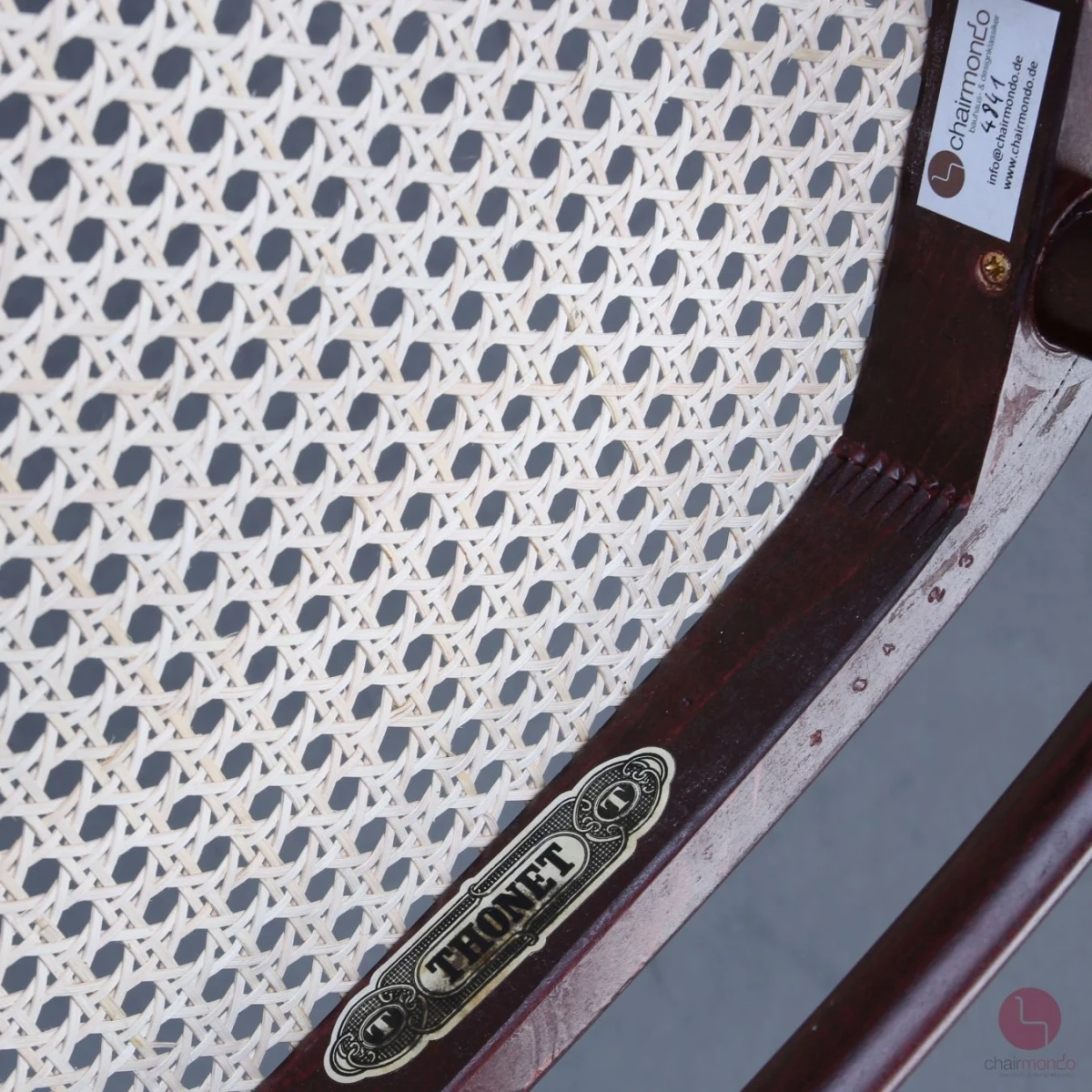 Thonet 214 Mahagoni Braun Bugholzstuhl mit neuem Geflecht gebraucht Thonet 214 Mahagoni Braun Bugholzstuhl mit neuem Geflecht gebraucht