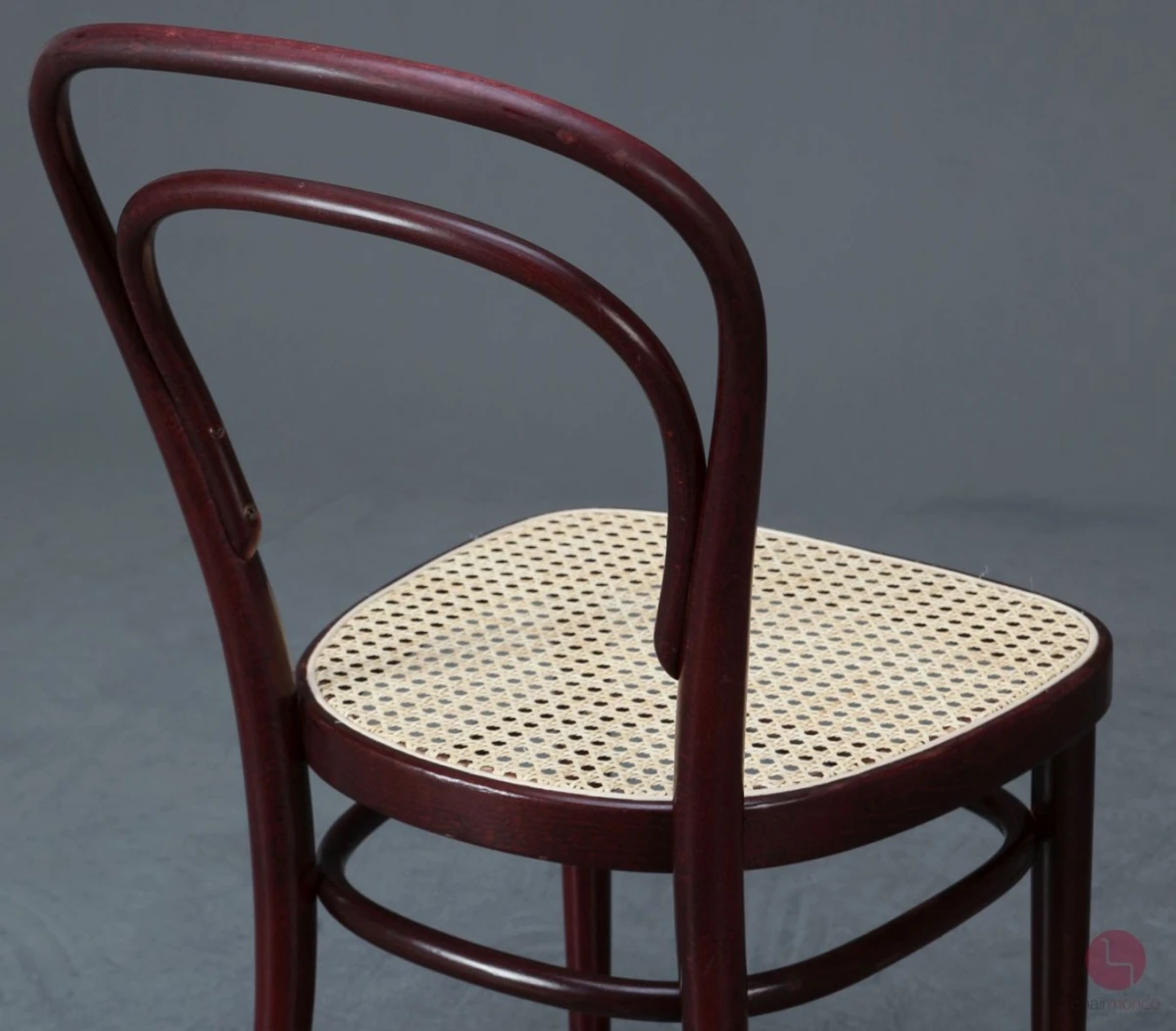 Thonet 214 Mahagoni Braun Bugholzstuhl mit neuem Geflecht gebraucht Thonet 214 Mahagoni Braun Bugholzstuhl mit neuem Geflecht gebraucht