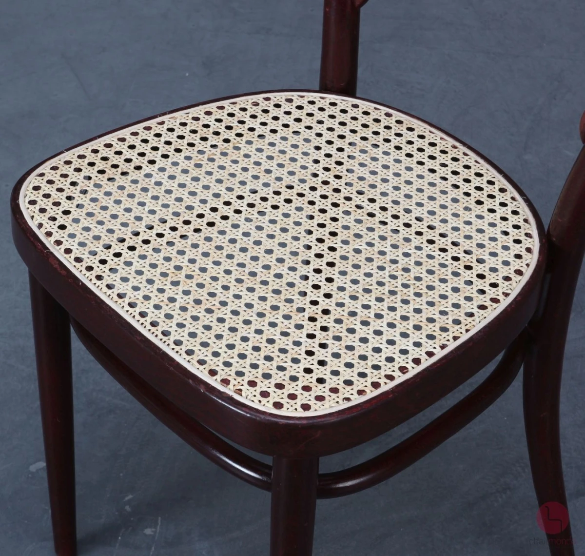 Thonet 214 Mahagoni Braun Bugholzstuhl mit neuem Geflecht gebraucht Thonet 214 Mahagoni Braun Bugholzstuhl mit neuem Geflecht gebraucht