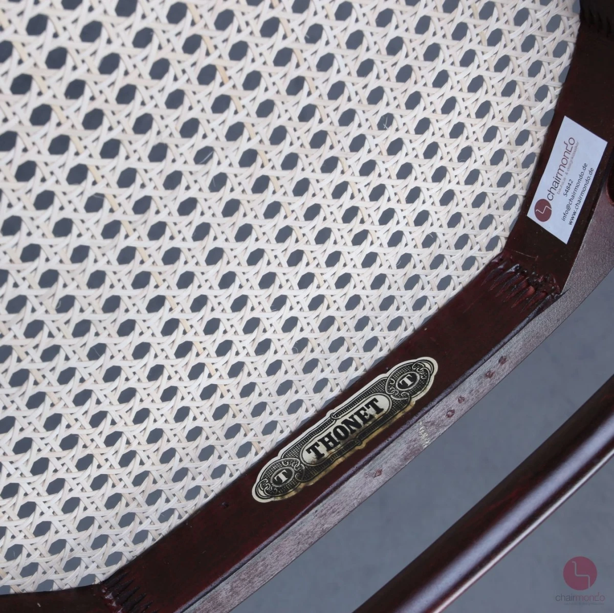 Thonet 214 Mahagoni Braun Bugholzstuhl mit neuem Geflecht gebraucht Thonet 214 Mahagoni Braun Bugholzstuhl mit neuem Geflecht gebraucht