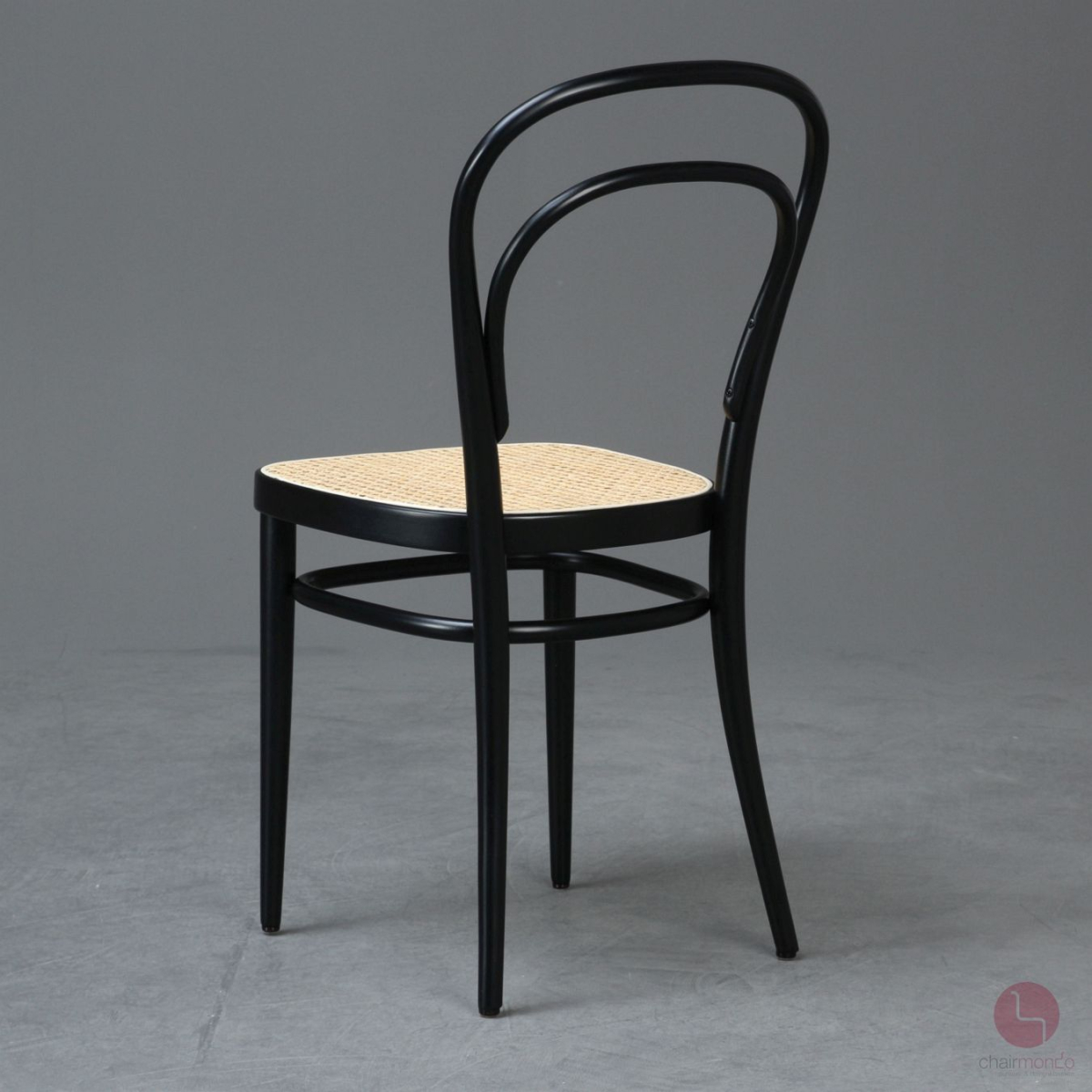 Thonet 214 Bugholz Stuhl Schwarz mit erneuertem Geflecht