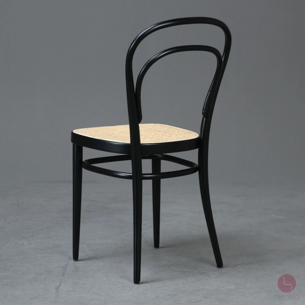 Thonet 214 Bugholz Stuhl Schwarz mit erneuertem Geflecht