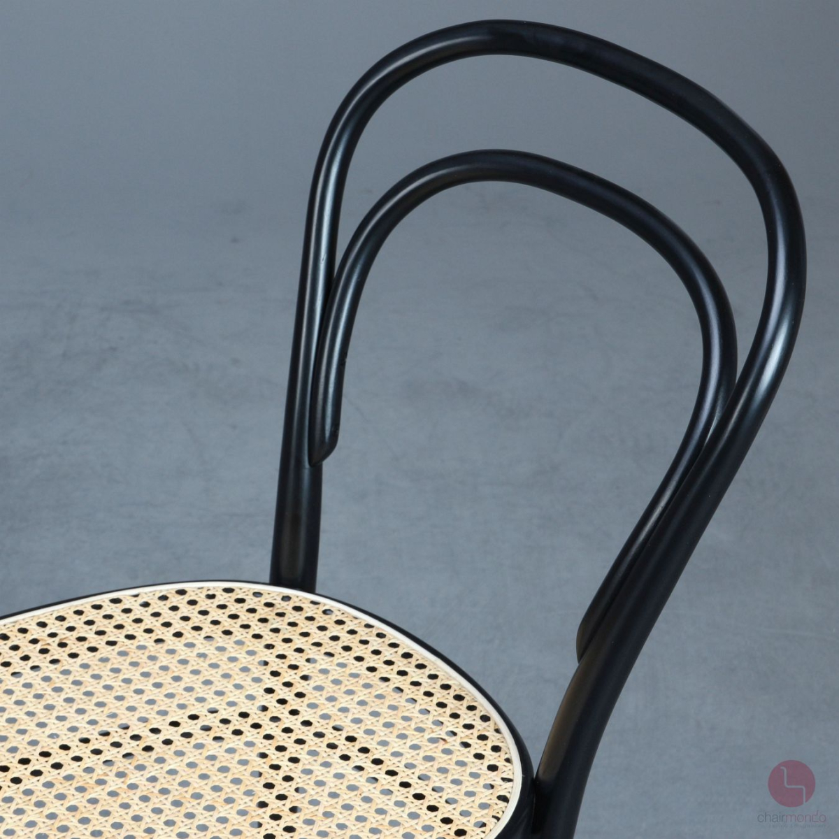 Thonet 214 Bugholz Stuhl Schwarz mit erneuertem Geflecht