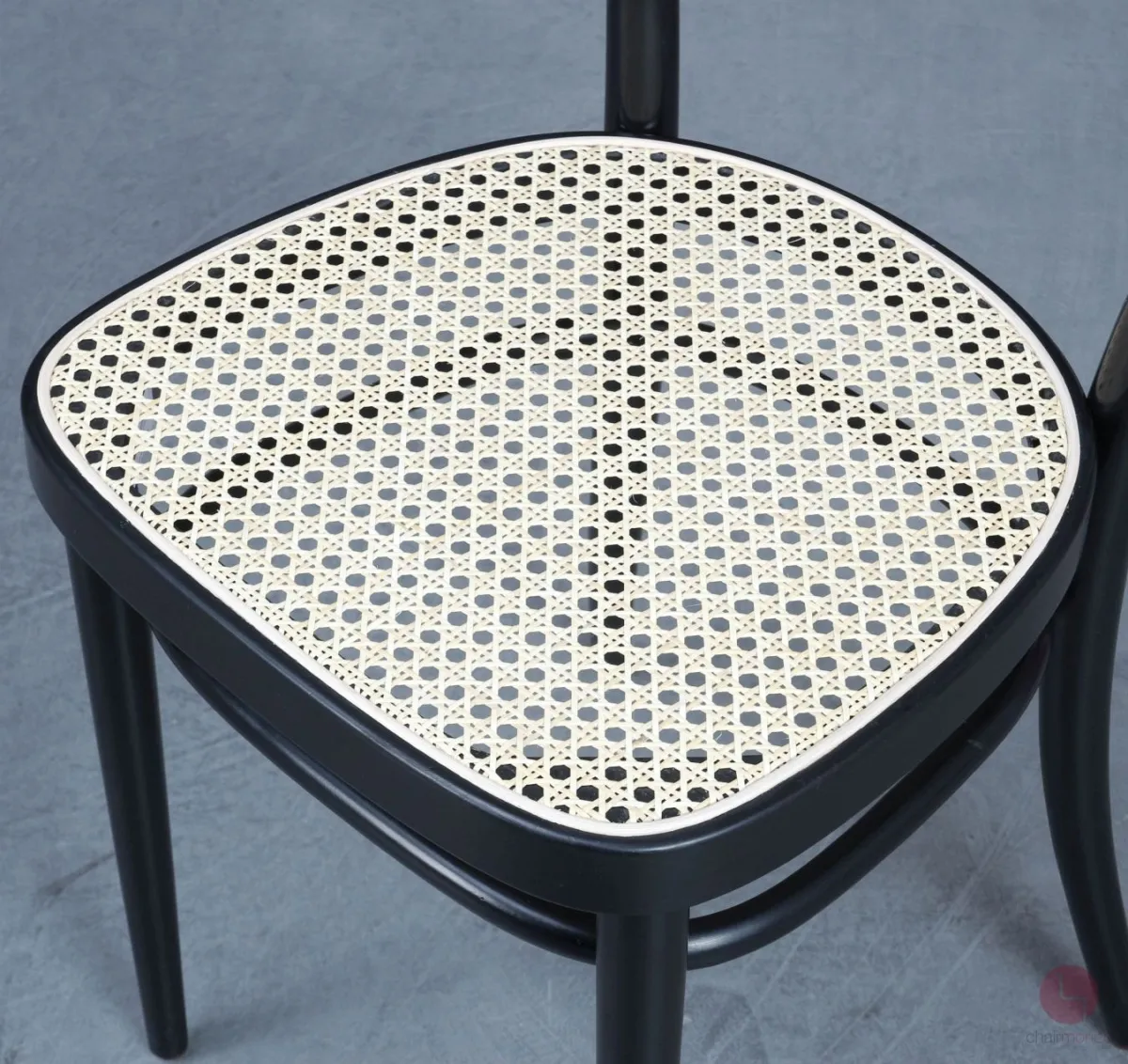 Thonet 214 Kaffehaus Stuhl in Schwarz mit neuem Wiener Geflecht gebraucht