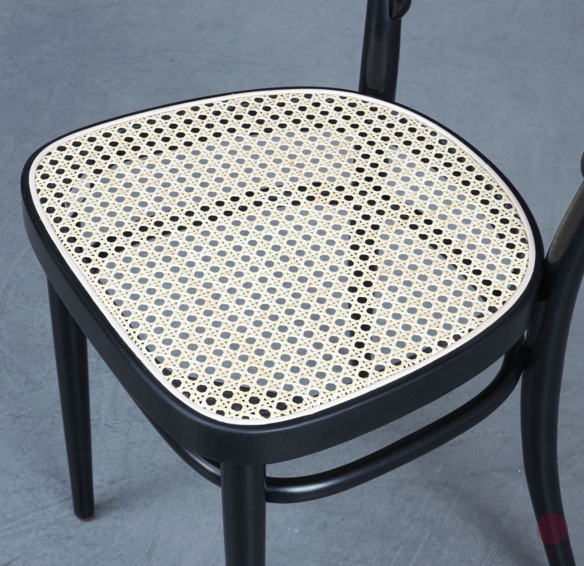 Thonet 214 Kaffehaus Stuhl in Schwarz mit neuem Wiener Geflecht gebraucht