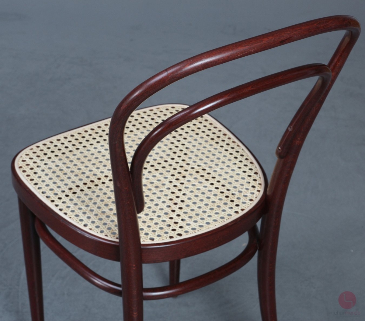 Thonet 214 Bugholz Stuhl Schwarzrot mit neuem Geflecht gebraucht