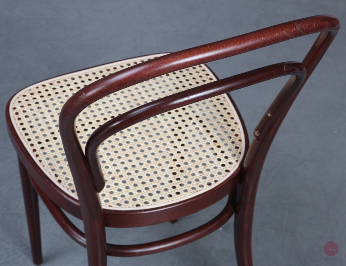 Thonet 214 Bugholz Stuhl Schwarzrot mit neuem Geflecht gebraucht