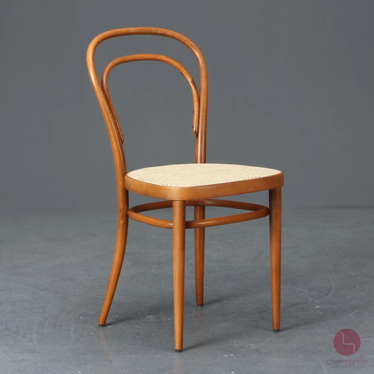 Thonet 214 Kirschbaum Braun Bugholzstuhl mit neuem Geflecht gebraucht Thonet 214 Kirschbaum Braun Bugholzstuhl mit neuem Geflecht gebraucht