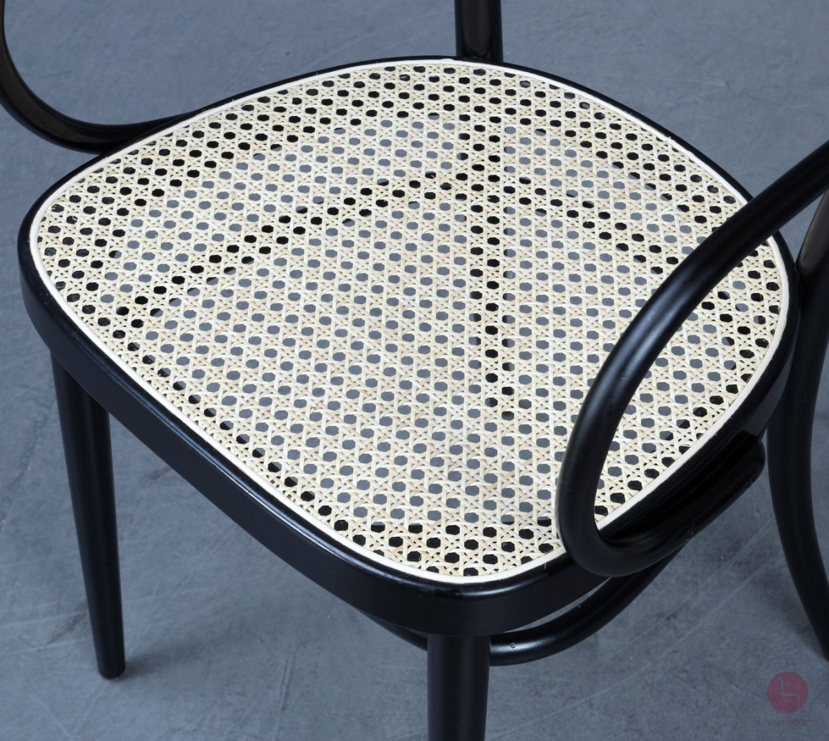 Thonet 214 F Kaffeehausstuhl Schwarz mit Wiener Geflecht gebraucht