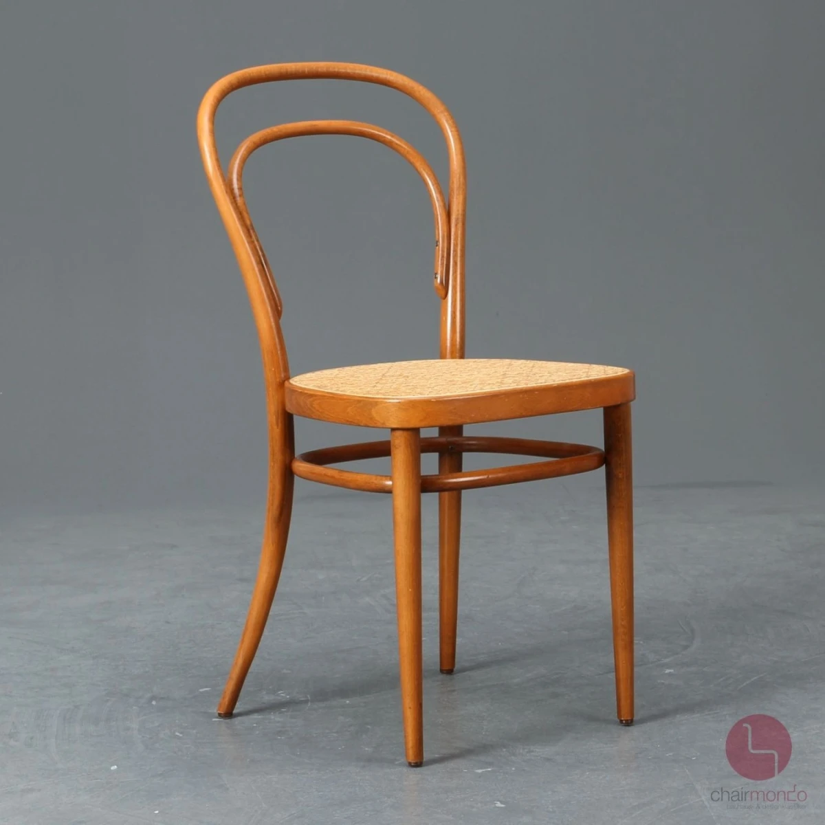Thonet 214 Kirschbaum Braun Bugholzstuhl mit Patina Geflecht gebraucht Thonet 214 Kirschbaum Braun Bugholzstuhl mit Patina Geflecht gebraucht