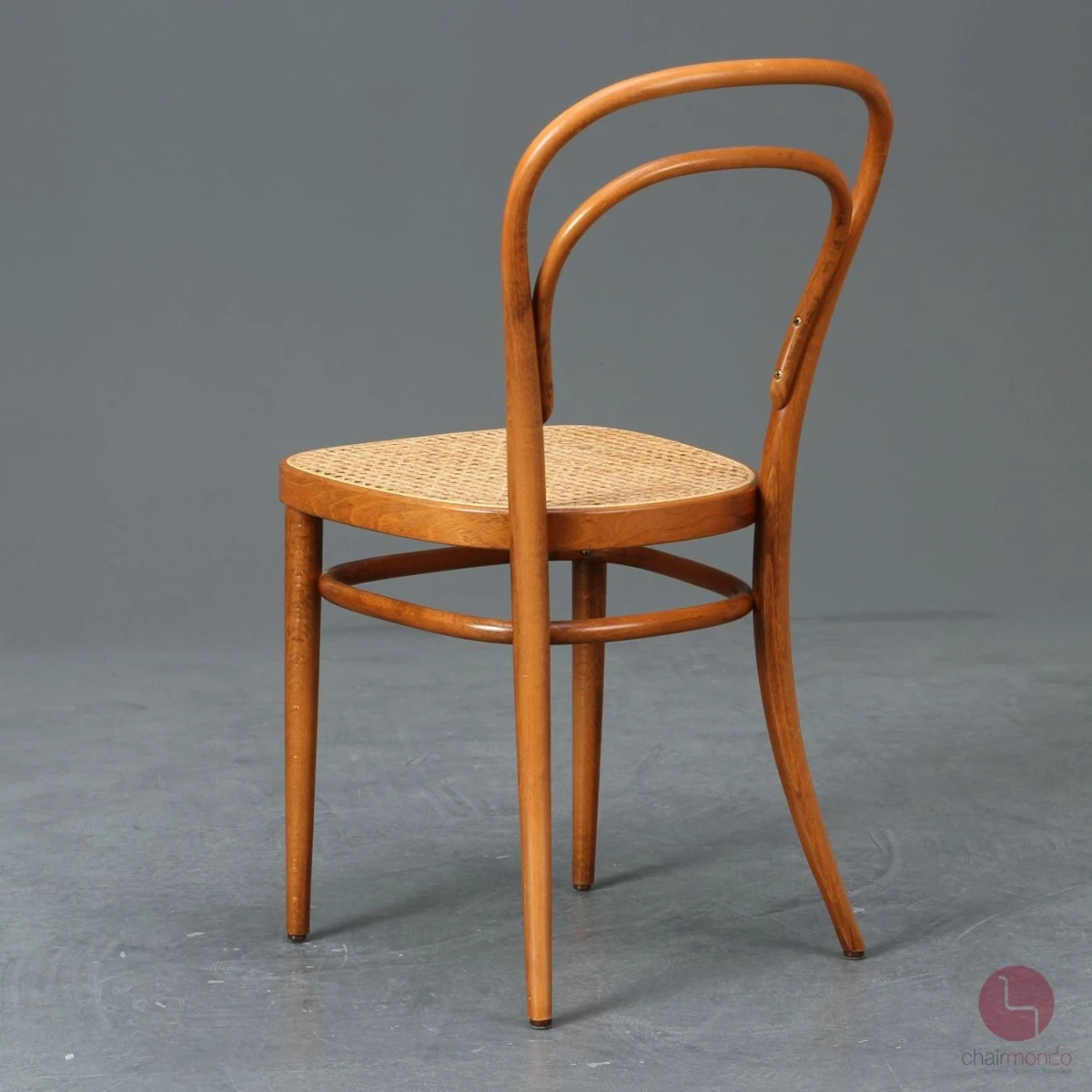 Thonet 214 Kirschbaum Braun Bugholzstuhl mit Patina Geflecht gebraucht Thonet 214 Kirschbaum Braun Bugholzstuhl mit Patina Geflecht gebraucht