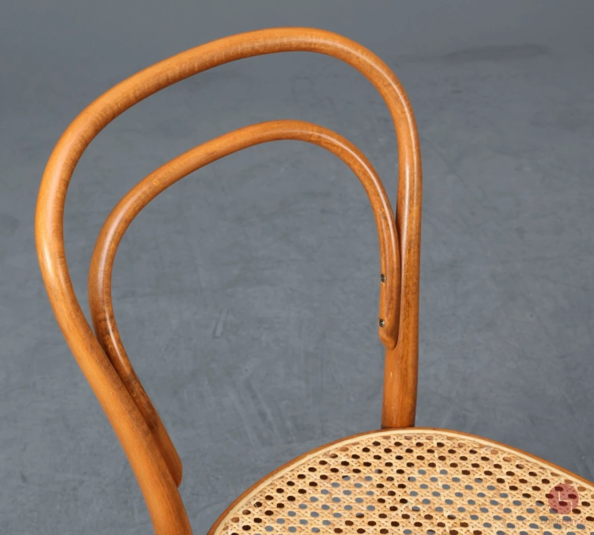 Thonet 214 Kirschbaum Braun Bugholzstuhl mit Patina Geflecht gebraucht Thonet 214 Kirschbaum Braun Bugholzstuhl mit Patina Geflecht gebraucht