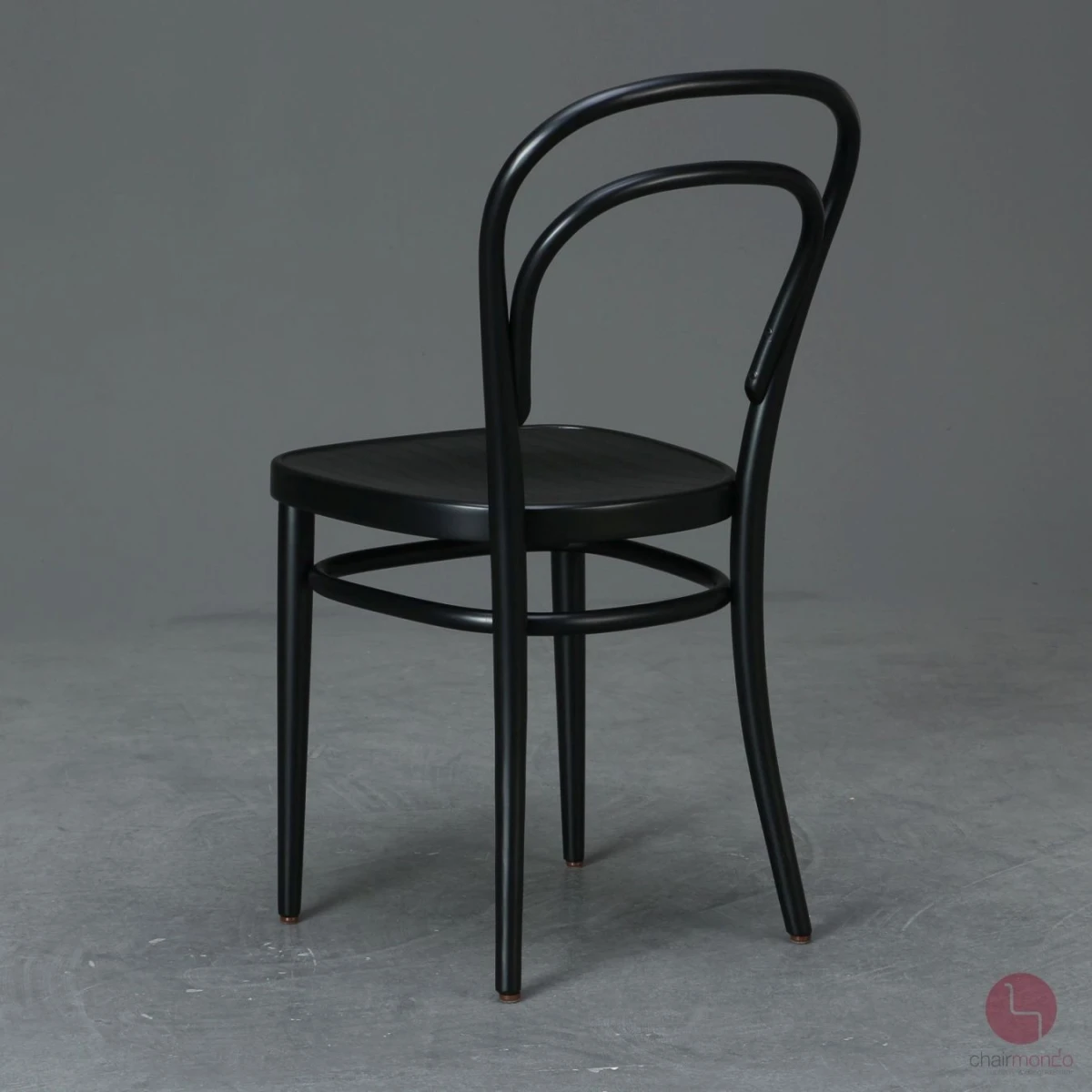 Thonet 214 M Schwarz Bugholzstuhl mit Muldensitz gebraucht Thonet 214 M Schwarz Bugholzstuhl mit Muldensitz gebraucht