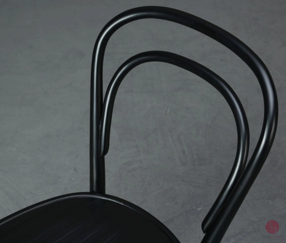 Thonet 214 M Schwarz Bugholzstuhl mit Muldensitz gebraucht Thonet 214 M Schwarz Bugholzstuhl mit Muldensitz gebraucht