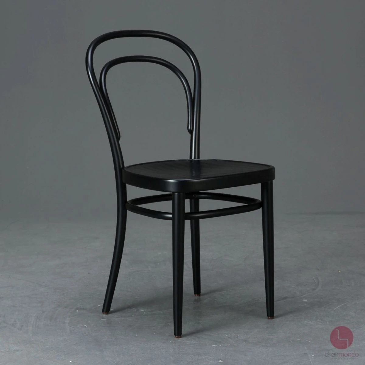 Thonet 214 M Schwarz Bugholzstuhl mit Muldensitz gebraucht Thonet 214 M Schwarz Bugholzstuhl mit Muldensitz gebraucht