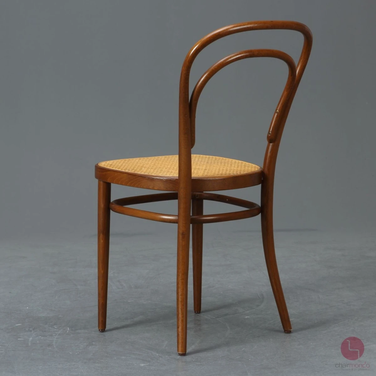 Thonet 214 Nussbaum Braun Bugholzstuhl mit Geflecht gebraucht