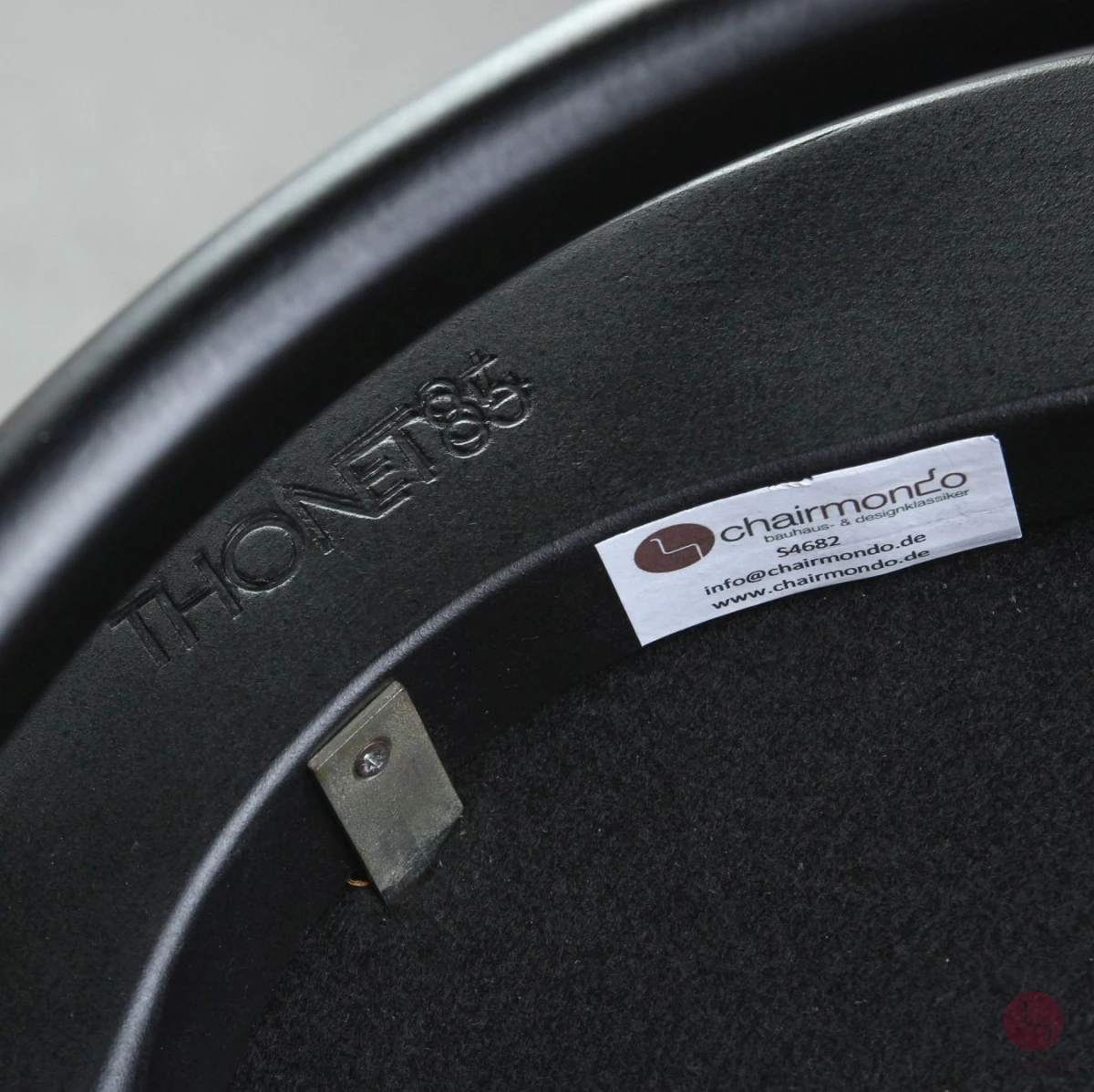 Thonet 214 PH Hocker mit neuem Leder schwarz
