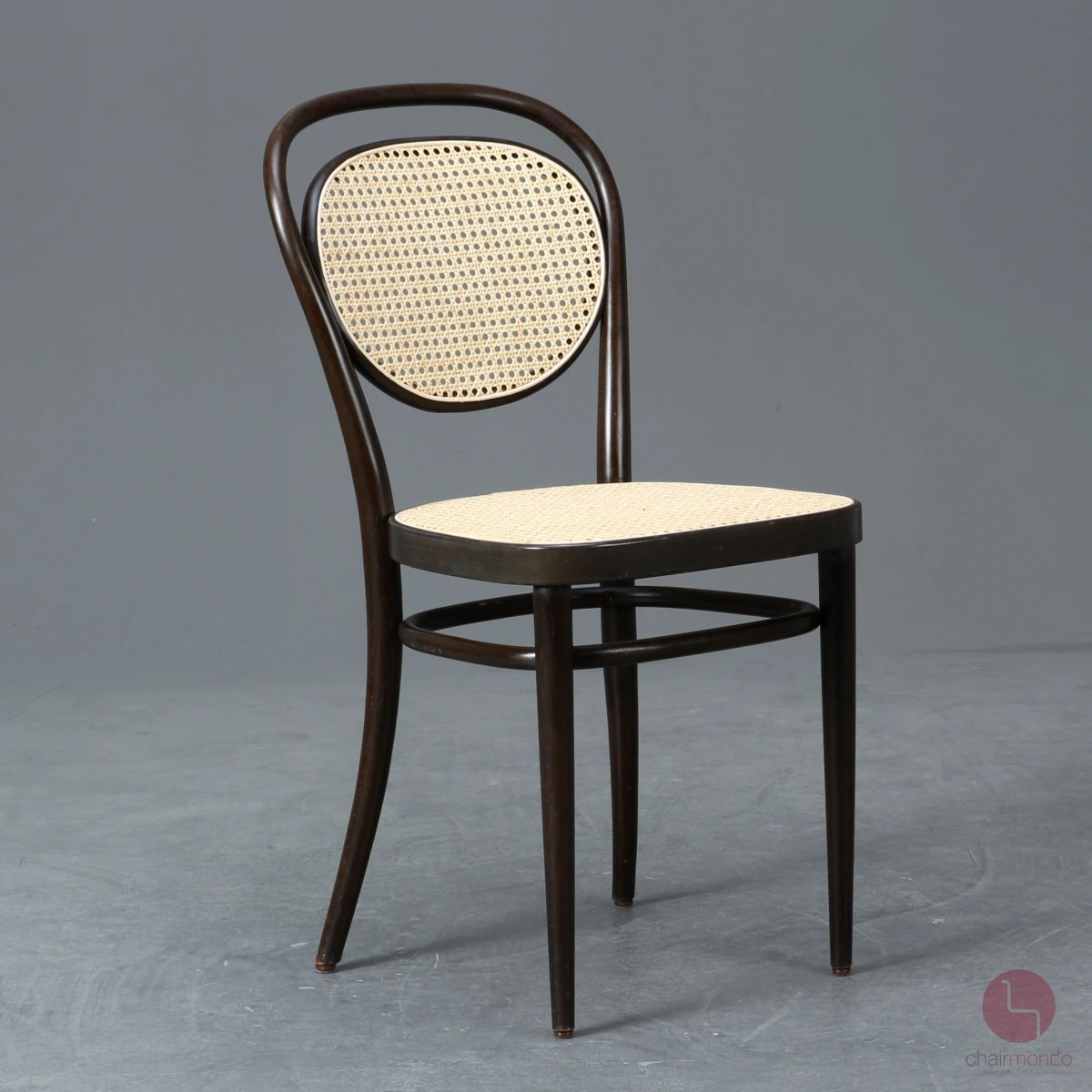Thonet 215 R Dunkelbraun Bugholzstuhl mit neuem Geflecht gebraucht Thonet 215 R Dunkelbraun Bugholzstuhl mit neuem Geflecht gebraucht