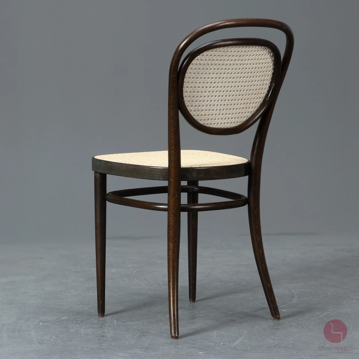 Thonet 215 R Dunkelbraun Bugholzstuhl mit neuem Geflecht gebraucht Thonet 215 R Dunkelbraun Bugholzstuhl mit neuem Geflecht gebraucht