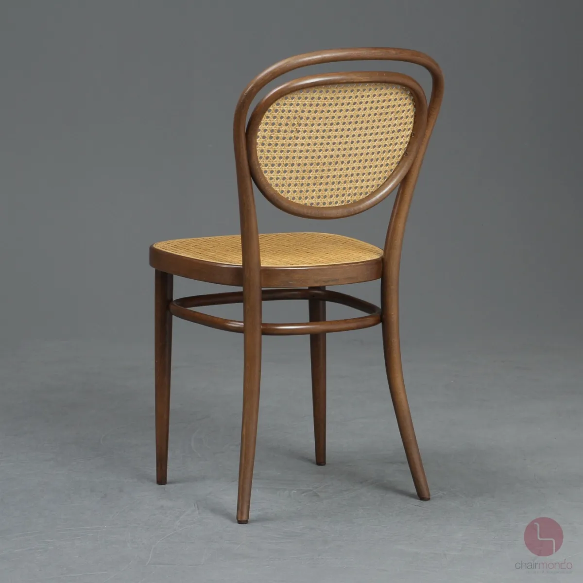 Thonet 215 R Bugholz Stuhl Nussbaum Braun mit Patina Wiener Geflecht gerbaucht